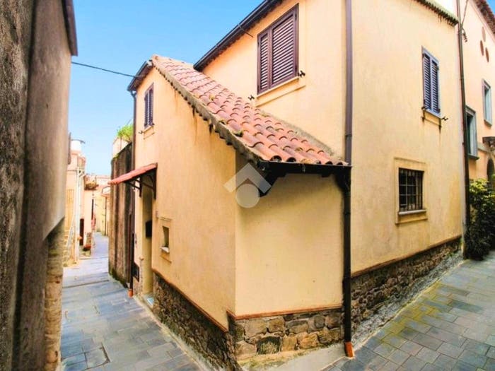 Appartamento trilocale in vendita in Via Gaetani, Centro, Torraca