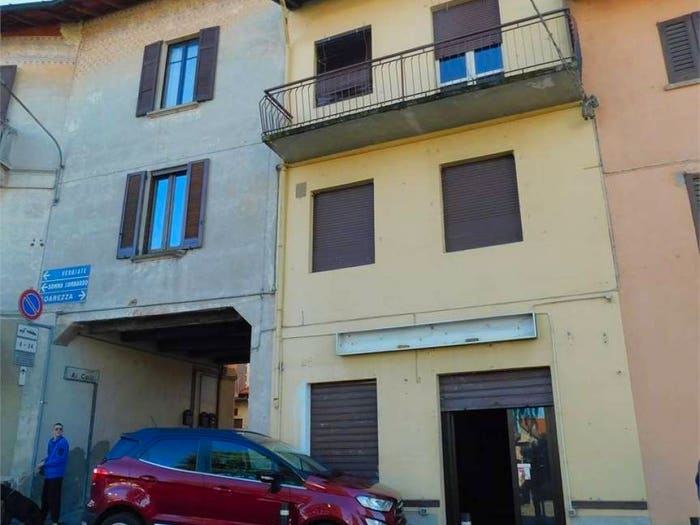 Casa con 5 locali in vendita in via vittorio veneto, Golasecca