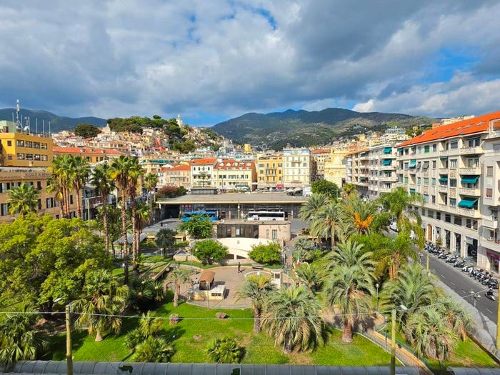 Appartamento quadrilocale in vendita in Porto Vecchio, Sanremo