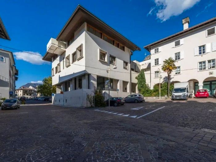 Appartamento con 6 locali in vendita in Via Cavour, Gemona, Gemona del Friuli