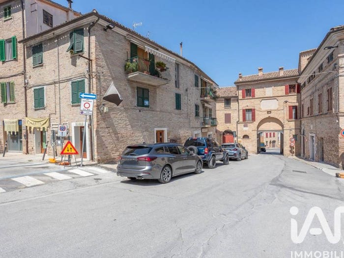 Appartamento con 5 locali in vendita in Via Roma, Centro, Filottrano
