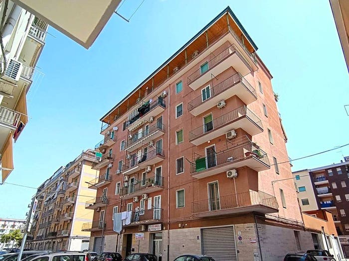 Appartamento quadrilocale in vendita in Via Edmondo De Amicis, San Michele, Foggia