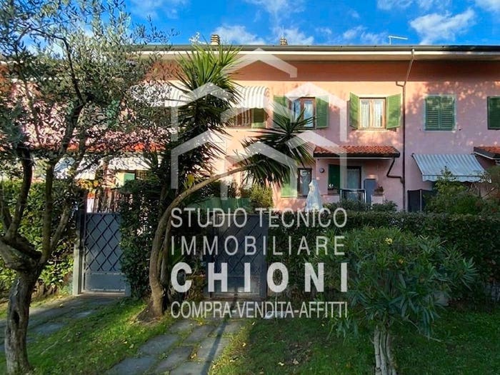 Casa con 6 locali in vendita in Vittoria Apuana, Forte dei Marmi