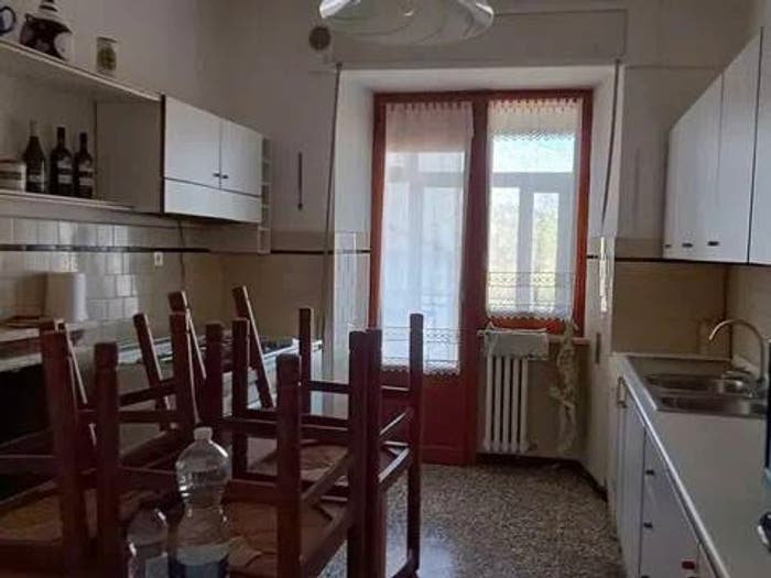Appartamento con 6 locali in vendita in Via Fontolfi, Perano