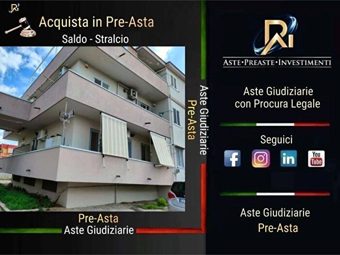 Appartamento trilocale in vendita in Via Galatina, San Clemente, Caserta