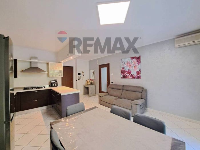 Appartamento con 5 locali in vendita in Via Sant'Egidio, Centro, Fossacesia