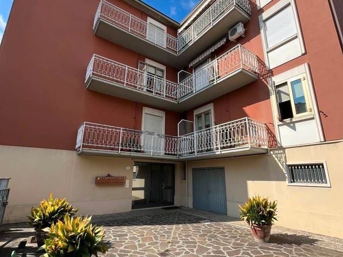 Appartamento trilocale in vendita in VIA DEGLI ALPINI, San Damaso, Modena