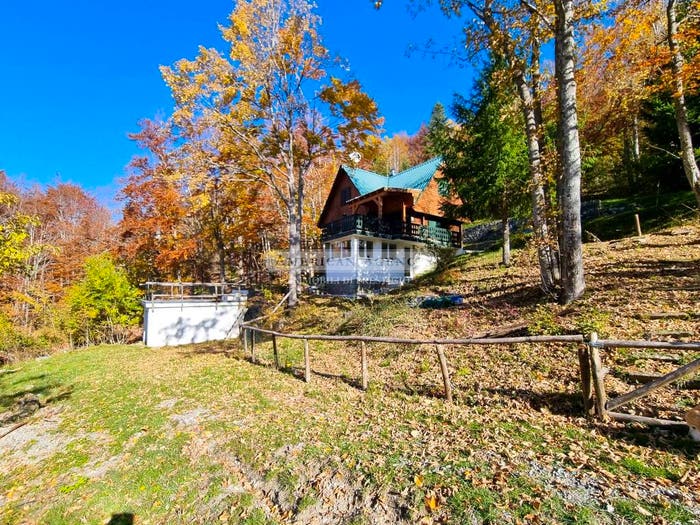 Casa con 6 locali in vendita in Via Le Motte, Abetone Cutigliano