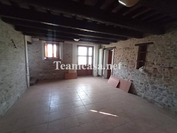 Casa con 5 locali in vendita in Villa Ceccolini, Pesaro
