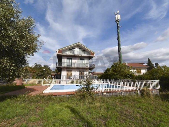 Appartamento quadrilocale in vendita in Via del Bosco, Centro, Mascalucia