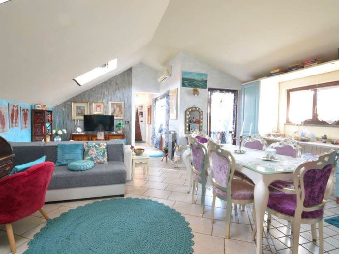 Appartamento bilocale in vendita in Via Vittorio Emanuele II, Centro, Bernareggio