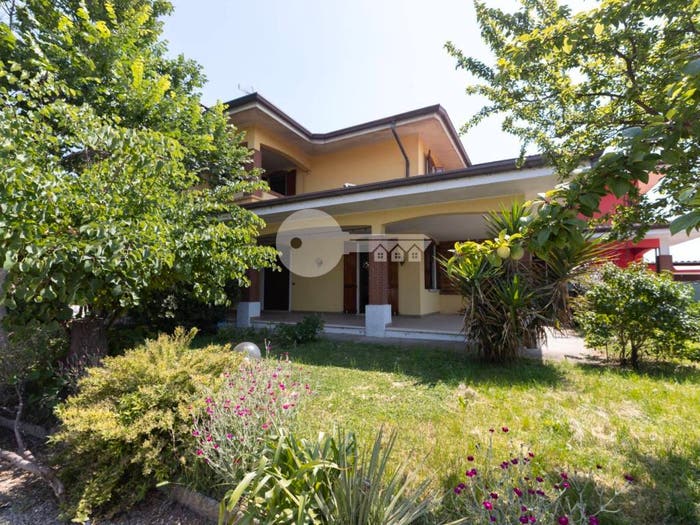 Casa con 5 locali in vendita in Via per Isorella, Remedello