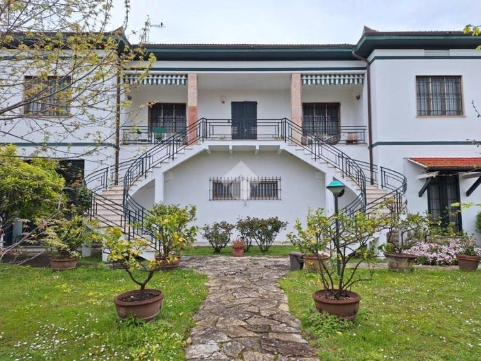 Appartamento quadrilocale in vendita in Via Amedeo, Vecchiano Nodica, Vecchiano