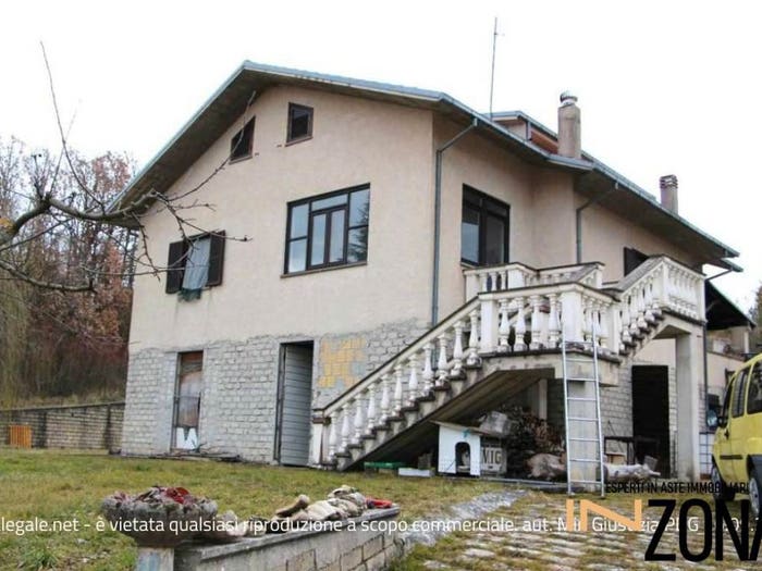 Appartamento quadrilocale in vendita in Via del Castagneto, Corroccioni, Cagnano Amiterno