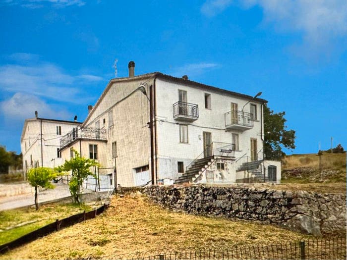 Casa trilocale in vendita in Casale Giardinari, Gamberale
