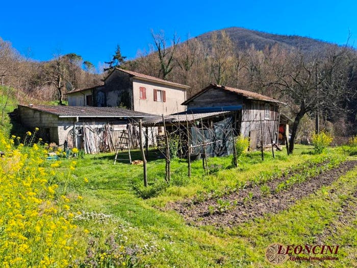 Casa con 6 locali in vendita in Via Novegino, Podenzana