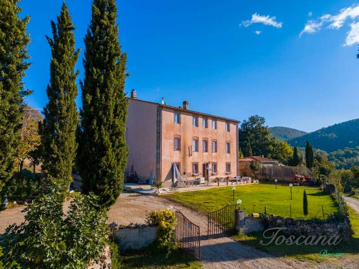 Casa con 6 locali in vendita in Località Le Rocche, Massa Marittima