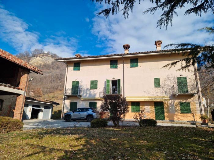 Casa trilocale in vendita in Strada Villarello, Centro, Ceva