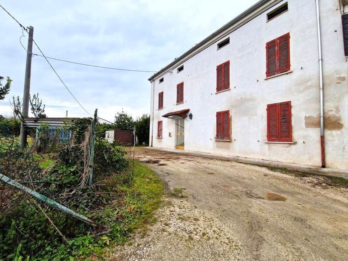 Casa con 6 locali in vendita in Via Po Barna, Correggio Micheli, Bagnolo San Vito
