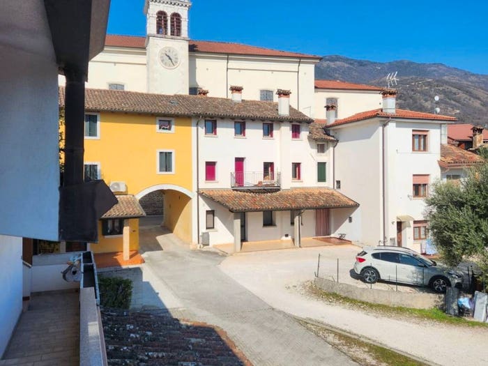 Casa con 5 locali in vendita in Via Montello, Centro, Caneva