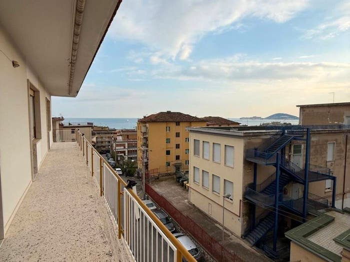 Appartamento quadrilocale in vendita in Via Virgilio, Centro, Formia