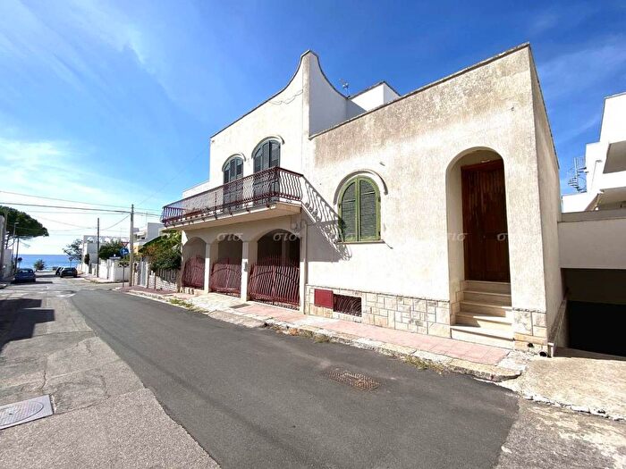 Casa quadrilocale in vendita in via Armstrong, Conchiglie Alto Lido, Sannicola