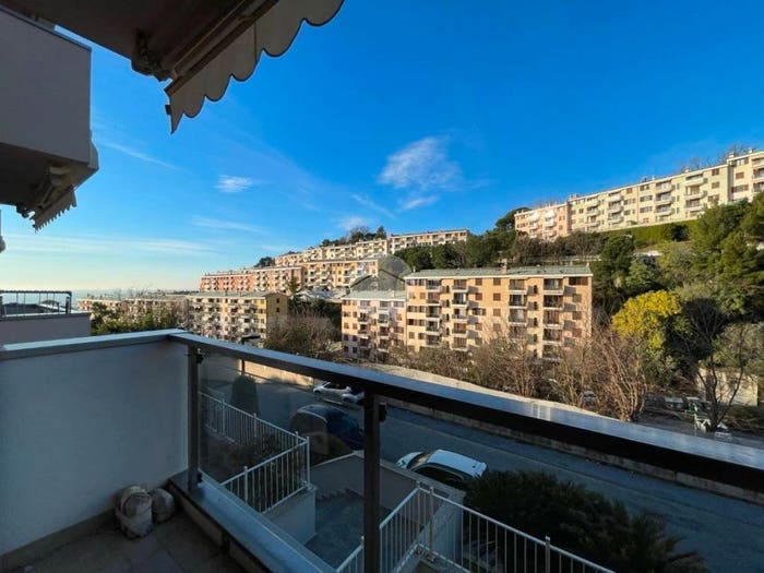 Appartamento bilocale in vendita in Viale Villa Gavotti, Multedo, Genova