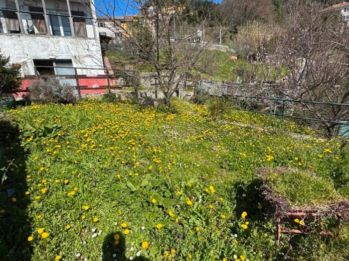 Appartamento trilocale in vendita in Via Enrico Toti, Giovi, Mignanego