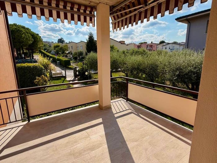 Appartamento trilocale in vendita in Viale Michelangelo, Desenzano Centro, Desenzano del Garda
