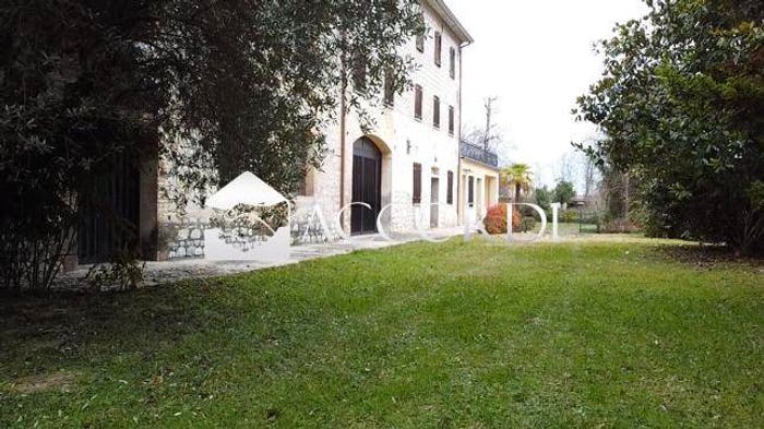 Casa con 5 locali in vendita in Via Roma, Centro, Cordignano