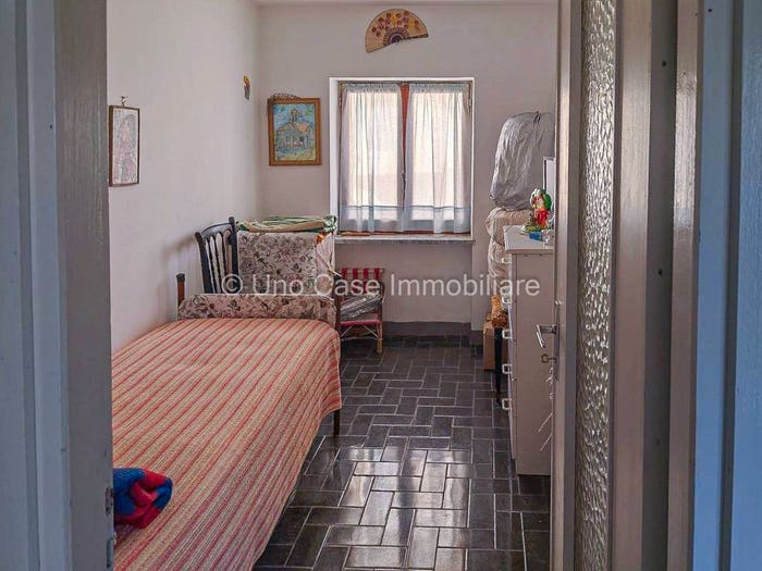 Casa con 6 locali in vendita in Via Sereine, Centro, Alpette