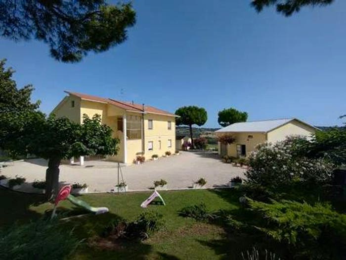Casa con 6 locali in vendita in Contrada San Savino No Number, Civitanova Alta, Civitanova Marche