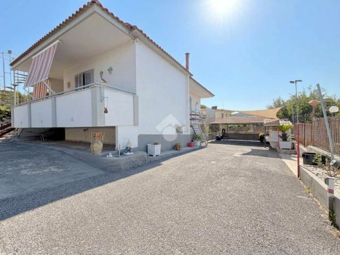 Casa quadrilocale in vendita in Via S Nullo, Licola Paese, Giugliano in Campania