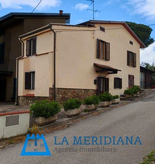 Casa con 6 locali in vendita in San Rocco, Larciano