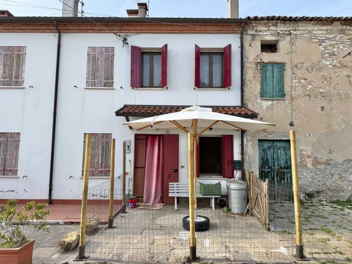 Casa trilocale in vendita in Via Valbona, Centro, Lozzo Atestino