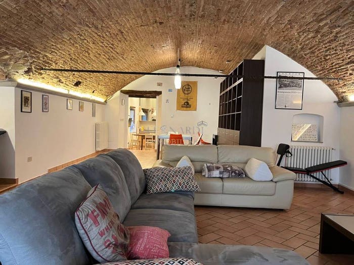 Appartamento quadrilocale in vendita in Via Cupa, Centro, Anghiari