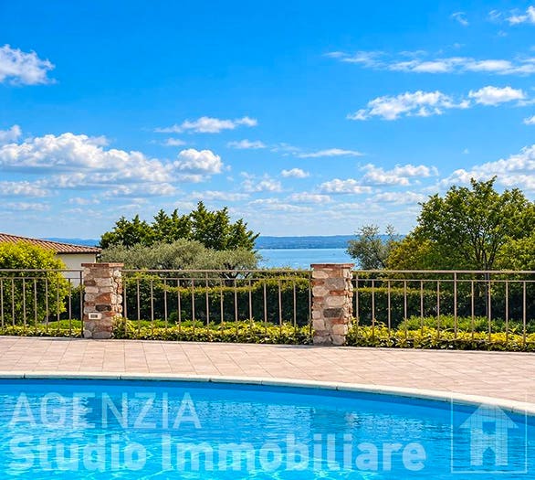 Casa con 6 locali in vendita in Via Aprile, Soiano, Soiano del Lago