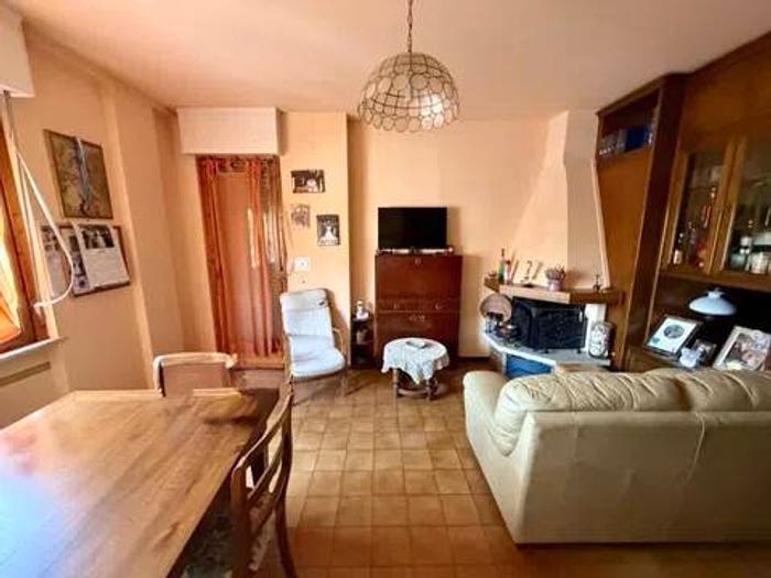 Appartamento con 6 locali in vendita in Centro, Aulla