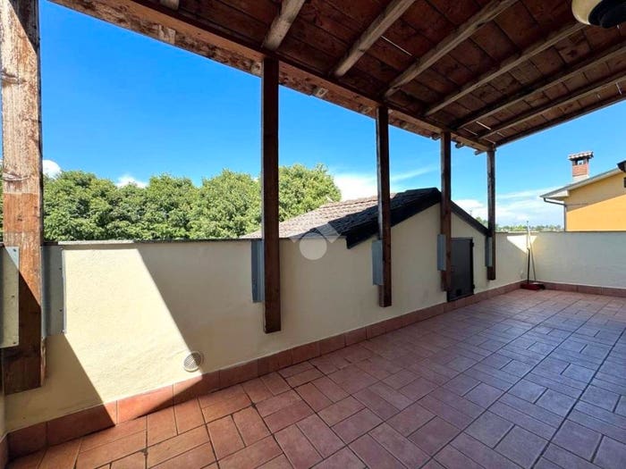 Appartamento trilocale in vendita in Via Benedettine, Farinate, Capralba