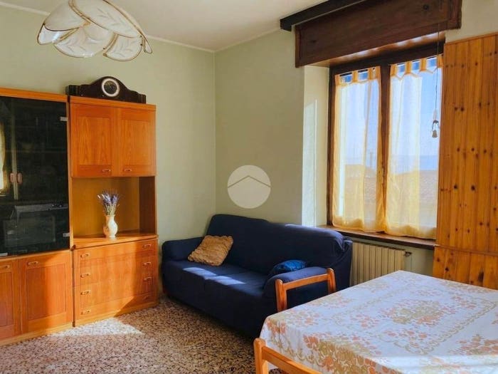 Appartamento quadrilocale in vendita in Via Cremesia, Centro, Malonno