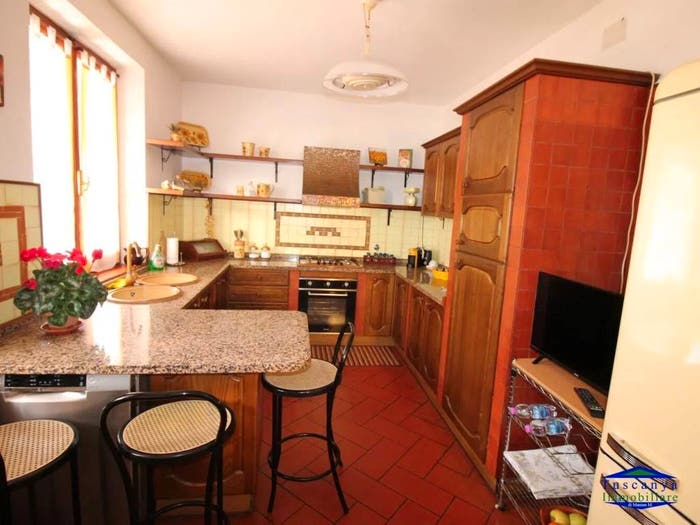 Casa con 6 locali in vendita in Abbadia Campolungo, Colle di Val d'Elsa