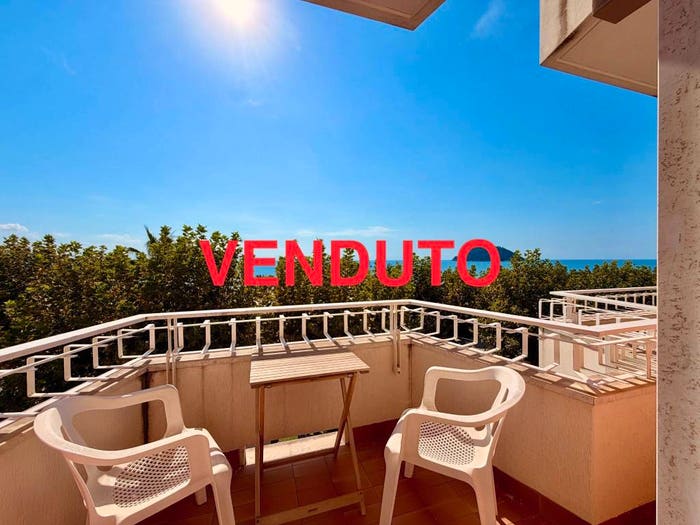 Appartamento bilocale in vendita in Via Amerigo Vespucci, Centro, Albenga