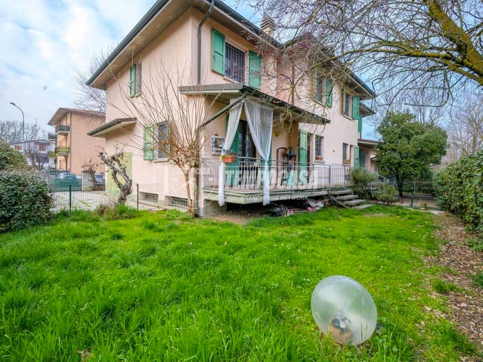 Casa con 5 locali in vendita in Via G Tiepolo, Salvaterra, Casalgrande