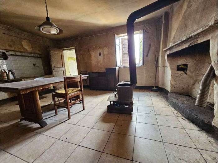 Casa con 6 locali in vendita in via cavalieri di vittorio veneto, Villa Valbuona, Scagnello