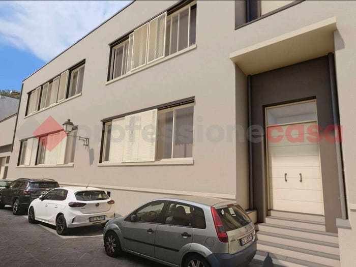 Appartamento trilocale in vendita in piazza d'ancona, San Francesco, Pisa