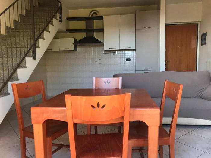 Appartamento trilocale in vendita in Via delle Vallazze, Cavenago di Brianza