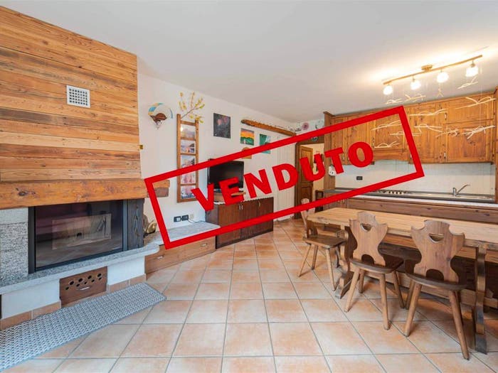Appartamento bilocale in vendita in Via Corti, Centro, Campodolcino