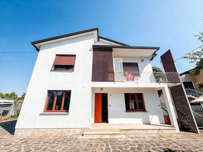 Casa con 6 locali in vendita in Viale Europa, Carceri, Santa Caterina d'Este