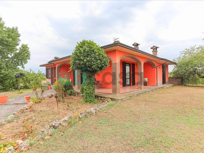 Casa quadrilocale in vendita in Località Case Nuove San Giorgio Piacentino, San Giorgio Piacentino