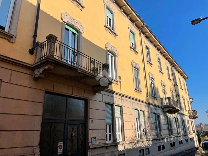 Casa quadrilocale in vendita in Via Colle Eghezzone, Centro Storico, Lodi